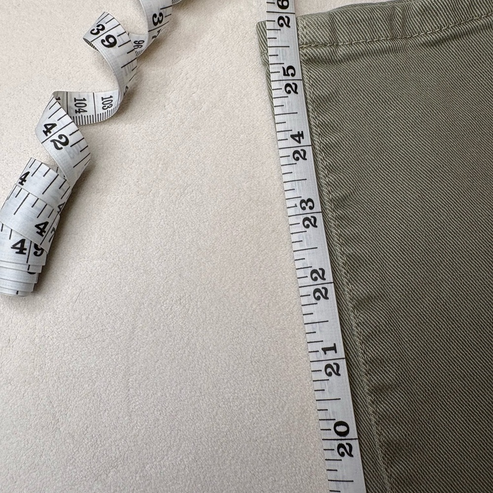 Stradivarius Petite slim mom jean with stretch in Olive! - Picture 12 of 14